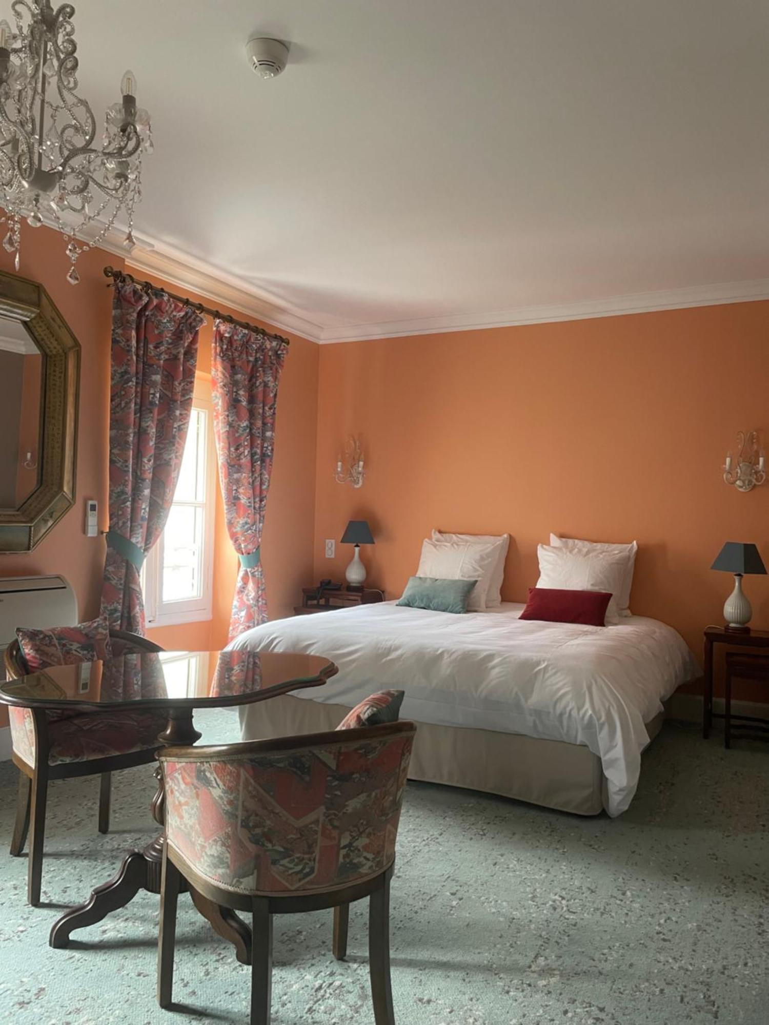 Hotel Chateau Des Jacobins Agen Buitenkant foto