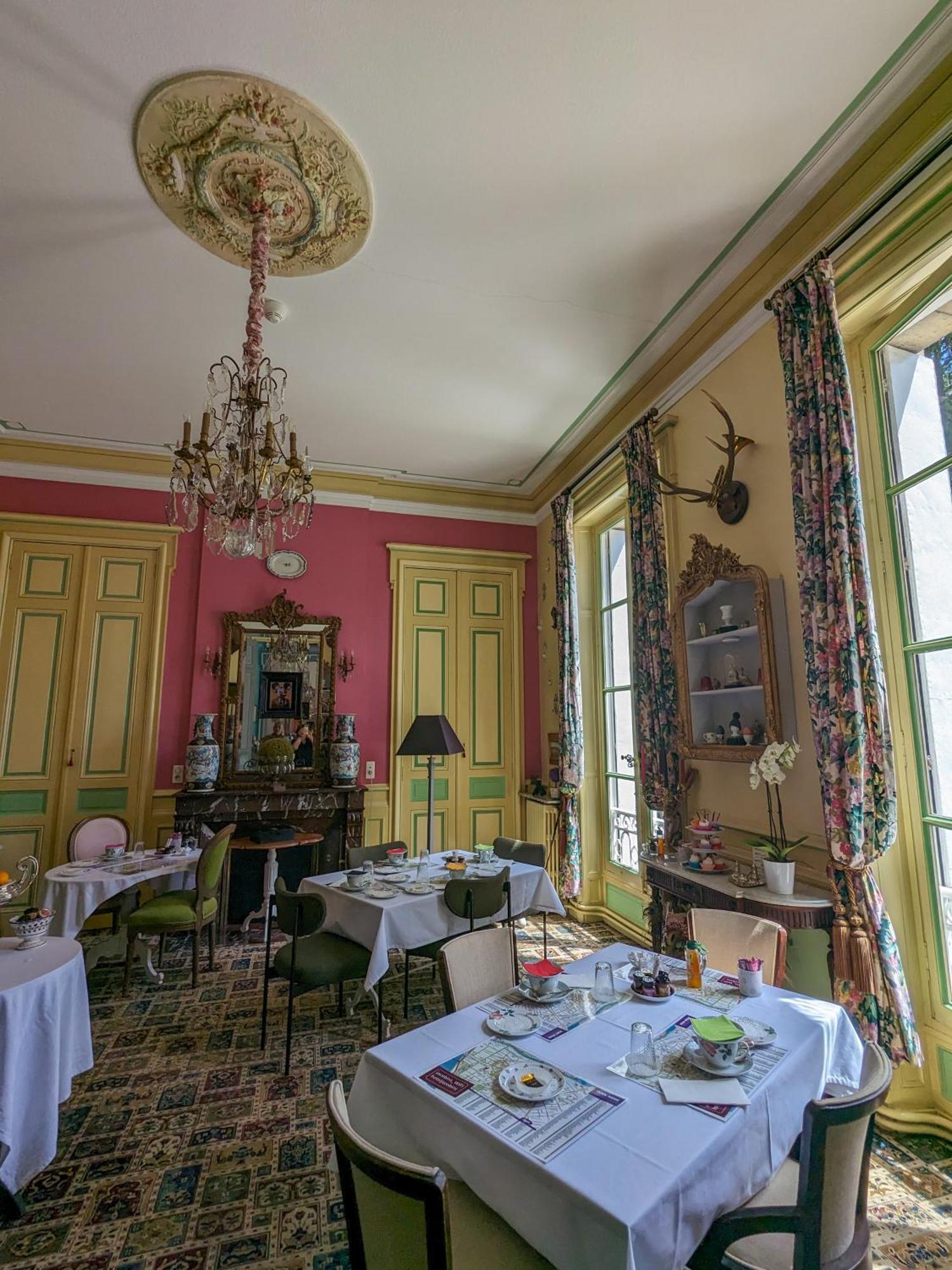 Hotel Chateau Des Jacobins Agen Buitenkant foto